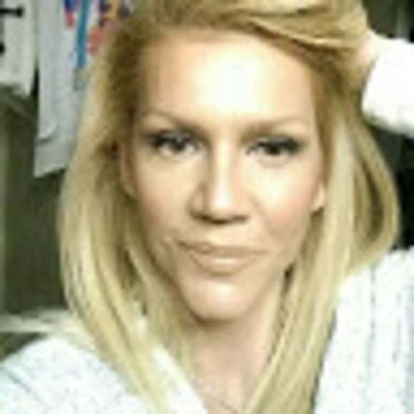 Meet your Posher, Tina - Picture 1 of 1